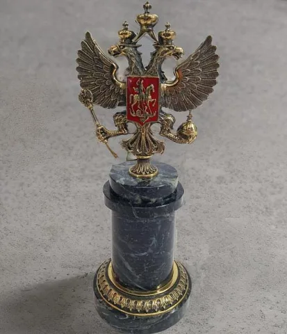 Бронзовая композиция «Герб Российский» (колонна с эмалью) — красивый подарок