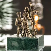 Бронзовая композиция «Трио» на камне — фотография 1