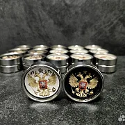 Подарочный комплект стальных фишек для нард «Герб России» — фотография 2